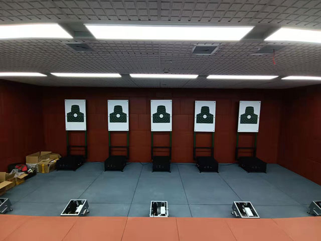 營(yíng)業(yè)性靶場(chǎng)射擊場(chǎng)驗(yàn)收/軍警專業(yè)射擊場(chǎng)打靶場(chǎng)驗(yàn)收/公安局槍彈庫驗(yàn)收 我國(guó)營(yíng)業(yè)性射擊場(chǎng)/實(shí)彈射擊館/射擊俱樂部這個(gè)行業(yè)都是先建驗(yàn)收合格后批證,公安部文件明確指出要求有資質(zhì)的第三方機(jī)構(gòu)來驗(yàn)收,公安部正在起草準(zhǔn)備發(fā)布的營(yíng)業(yè)性射擊場(chǎng)安全防范要求行業(yè)標(biāo)準(zhǔn)要求:安全防范系統(tǒng)竣工后,應(yīng)按GB50348的相關(guān)規(guī)定進(jìn)行系統(tǒng)檢驗(yàn)和驗(yàn)收,并定期復(fù)檢,復(fù)檢周期應(yīng)不超過3年,系統(tǒng)檢驗(yàn)應(yīng)由具備相應(yīng)檢測(cè)能力的第三方檢測(cè)機(jī)構(gòu)實(shí)施。第三方檢測(cè)機(jī)構(gòu)按照《射擊場(chǎng)所安全檢測(cè)表》各項(xiàng)標(biāo)準(zhǔn)來驗(yàn)收,如果驗(yàn)收不合會(huì)要求整改,驗(yàn)收合格后會(huì)出具一個(gè)檢測(cè)報(bào)告。 中國(guó)兵工學(xué)會(huì)軍工安防與應(yīng)急產(chǎn)業(yè)中心下屬的北京中安華衛(wèi)技術(shù)中心是目前行業(yè)內(nèi)具有射擊場(chǎng)靶場(chǎng)驗(yàn)收的第三方檢測(cè)能力及資質(zhì)的機(jī)構(gòu)。北京中安華衛(wèi)技術(shù)中心具有《軍工安防與應(yīng)急企業(yè)設(shè)計(jì)制造施工維護(hù)能力》一級(jí)等級(jí)資質(zhì),并且是《中國(guó)兵工學(xué)會(huì)發(fā)布:T/COS0012018槍械射擊館及半封閉射擊場(chǎng)水平評(píng)估標(biāo)準(zhǔn)》的起草發(fā)布單位,也是《公安部即將發(fā)布的營(yíng)業(yè)性射擊場(chǎng)安全防范要求行業(yè)標(biāo)準(zhǔn)》的送審稿評(píng)審單位。北京中安華衛(wèi)技術(shù)中心負(fù)責(zé)驗(yàn)收的技術(shù)人員均具有軍工安防與應(yīng)急從業(yè)人員高級(jí)工程師職稱證書,其中包括部隊(duì)退役的狙擊手、公安部退休的槍彈鑒定專家、部隊(duì)退休的軍品質(zhì)量檢測(cè)驗(yàn)收專職人員,都從事過射擊場(chǎng)打靶場(chǎng)的設(shè)計(jì)建設(shè)、報(bào)靶設(shè)備的研發(fā)生產(chǎn)、靶場(chǎng)安全防護(hù)裝修、槍彈彈道軌跡鑒定、槍彈痕跡檢驗(yàn)鑒定;并且擁有中國(guó)兵工學(xué)會(huì)輕武器專業(yè)委員會(huì)委員、公安部槍彈檢驗(yàn)鑒定專家、軍隊(duì)輕武器研發(fā)生產(chǎn)技術(shù)專家若干名。 北京中安華衛(wèi)技術(shù)中心受各地公安局、部隊(duì)、營(yíng)業(yè)性射擊場(chǎng)委托,已經(jīng)為許多單位新建射擊場(chǎng)打靶場(chǎng)進(jìn)行過驗(yàn)收評(píng)審;首先派遣專業(yè)工程師先赴委托單位進(jìn)行實(shí)地現(xiàn)場(chǎng)勘查,進(jìn)行各種數(shù)據(jù)測(cè)量、防彈材料檢驗(yàn)、團(tuán)體行業(yè)標(biāo)準(zhǔn)核對(duì)、實(shí)彈安全測(cè)試等;再組織行業(yè)專家進(jìn)行勘驗(yàn)結(jié)果評(píng)審,由評(píng)審專家組出具驗(yàn)收評(píng)審報(bào)告,并依據(jù)靶場(chǎng)射擊場(chǎng)評(píng)估結(jié)果頒發(fā)對(duì)應(yīng)的等級(jí)證書。為建設(shè)單位提供了安全可靠的第三方檢驗(yàn)結(jié)論,出具了權(quán)威的檢測(cè)報(bào)告,有效保證了靶場(chǎng)射擊場(chǎng)的安全性,嚴(yán)格的保障了槍彈的安全管理,科學(xué)的服務(wù)于軍警民的各類輕武器射擊訓(xùn)練場(chǎng)所。 針對(duì)全國(guó)各地營(yíng)業(yè)性靶場(chǎng)射擊場(chǎng)驗(yàn)收、軍警專業(yè)射擊場(chǎng)打靶場(chǎng)驗(yàn)收、公安局槍彈庫驗(yàn)收服務(wù),上門勘驗(yàn)、業(yè)內(nèi)專家評(píng)審、出具驗(yàn)收?qǐng)?bào)告、頒發(fā)靶場(chǎng)射擊場(chǎng)評(píng)估級(jí)別證書,歡迎來電垂詢。 聯(lián)系方式: 010-56526012 、56526048 、56526050 中國(guó)中國(guó)兵工學(xué)會(huì)軍工安防與應(yīng)急產(chǎn)業(yè)中心:北京市海淀區(qū)車道溝10號(hào)院 北京中安華衛(wèi)技術(shù)中心地址:北京市亦莊開發(fā)區(qū)經(jīng)海六路一號(hào)院尖子班C9獨(dú)棟